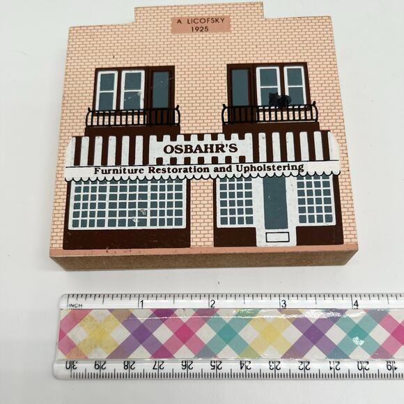 Vintage 1991 The Cat's Meow Osbahr's Upholstery Series IX Wooden Shelf Sitter - Picture 6 of 7